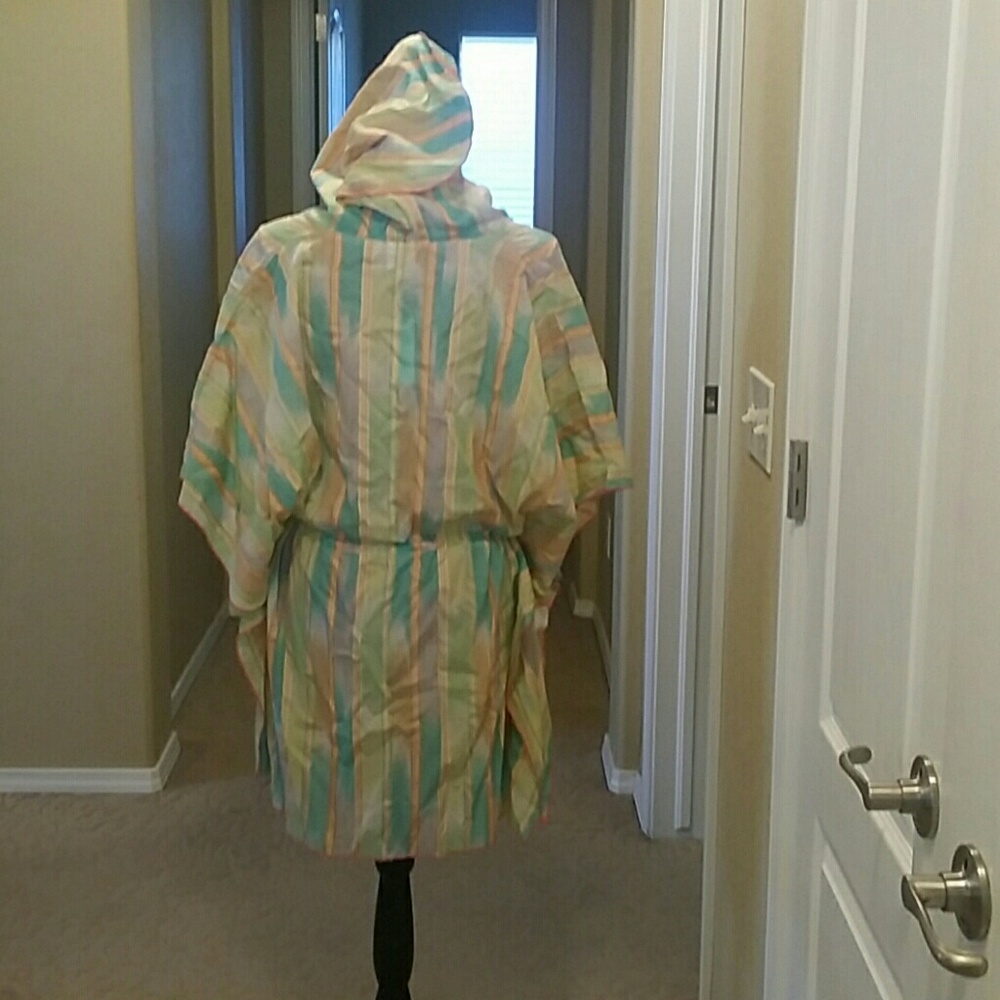 Multi  Color Tunic - Picture 3 of 4